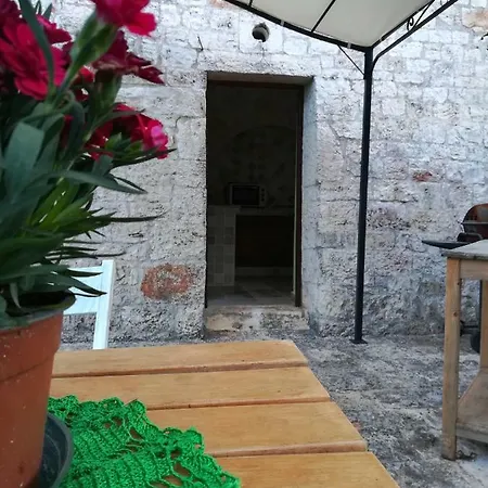 Trullo Lisi Hébergement de vacances Locorotondo